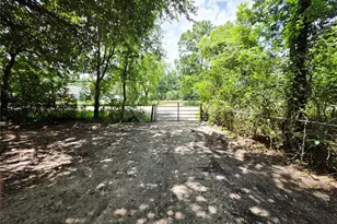 126 Antelope Dr, Crosby, TX 77532 - Photo 3