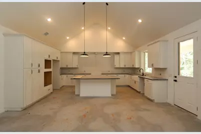 131 Roebuck Lane, New Waverly, TX 77358 - Photo 5