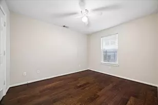 1510 Robin St, Houston, TX 77019 - Photo 13