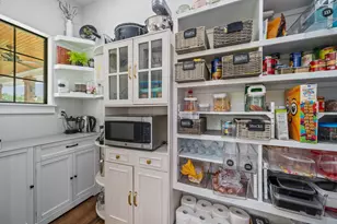 356 Barrow-White Rd, Anahuac, TX 77514 - Photo 11