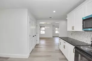 602 Gammon Dr, Houston, TX 77022 - Photo 29