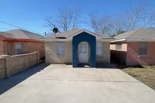 2919 Staples St, Houston, TX 77026 - Photo 1