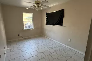2919 Staples St, Houston, TX 77026 - Photo 7