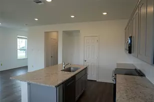408 Cedar Chase Ct, Dayton, TX 77535 - Photo 3