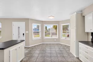 16502 Jamaica Inn Rd, Jamaica Beach, TX 77554 - Photo 15