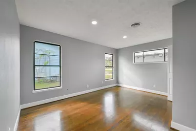 1913 Scarborough Lane, Pasadena, TX 77502 - Photo 17