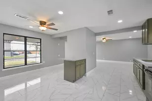 1913 Scarborough Ln, Pasadena, TX 77502 - Photo 9