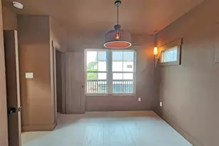 1220 32nd St, Galveston, TX 77550 - Photo 9