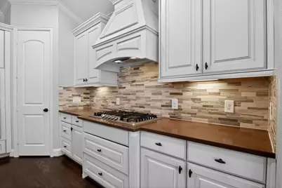 506 Blossom Cove Court, Pinehurst, TX 77362 - Photo 17
