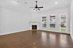 506 Blossom Cove Ct, Pinehurst, TX 77362 - Photo 5