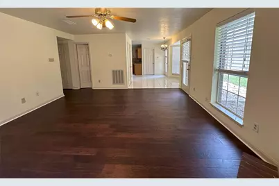 50 Indian Summer Place, The Woodlands, TX 77381 - Photo 9