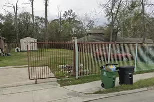 2313 W Little York Rd, Houston, TX 77091 - Photo 3