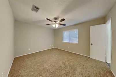 26 Pinewood Forest Court, The Woodlands, TX 77381 - Photo 9