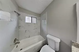 26 Pinewood Forest Ct, The Woodlands, TX 77381 - Photo 15