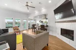 385 Ling, Bayou Vista, TX 77563 - Photo 9