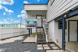 603 Island Retreat Rd, Port Aransas, TX 78373 - Photo 7