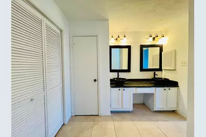 11714 Spring Grove Drive, Houston, TX 77099 - Photo 17