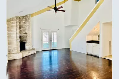 11714 Spring Grove Drive, Houston, TX 77099 - Photo 9