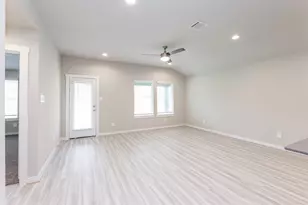 19002 Derrington Mnr Ln, Richmond, TX 77407 - Photo 9