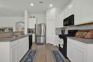 20081 Torrey Pines Ln, Cleveland, TX 77327 - Photo 9