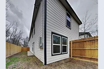 8639 Sunderland Road, Houston, TX 77028 - Photo 11