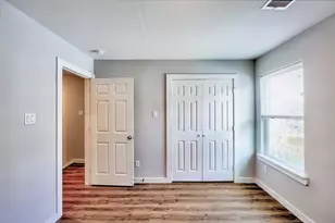 8639 Sunderland Rd, Houston, TX 77028 - Photo 19