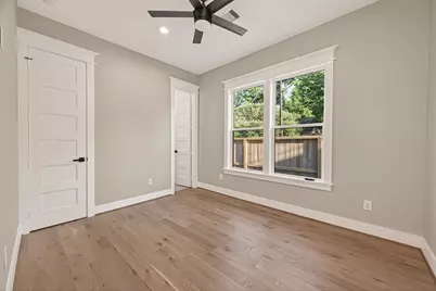 301 Vincent Street, Houston, TX 77009 - Photo 31