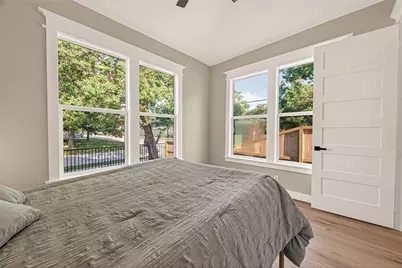 301 Vincent Street, Houston, TX 77009 - Photo 29