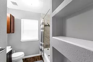 4206 Walker St, Houston, TX 77023 - Photo 17
