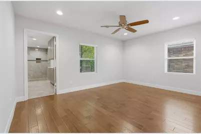 6422 Woodbrook Lane, Houston, TX 77008 - Photo 7