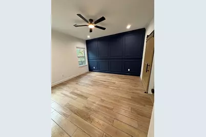 109 Cove Point, Conroe, TX 77356 - Photo 17