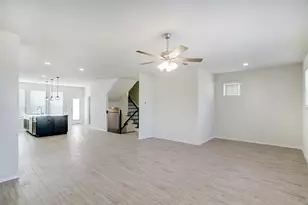 3144 Founders Rock Dr, Houston, TX 77063 - Photo 9