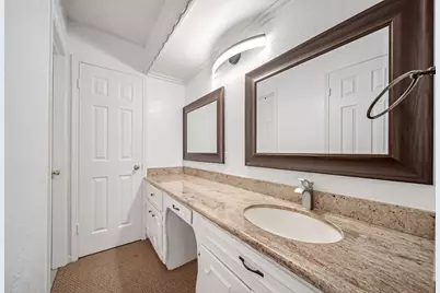 10732 Briar Forest Drive #37, Houston, TX 77042 - Photo 17