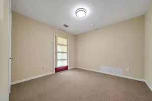 10732 Briar Forest Dr, Houston, TX 77042 - Photo 15