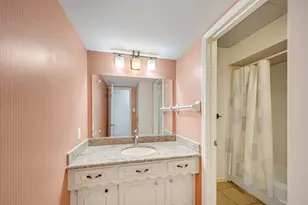 10732 Briar Forest Dr, Houston, TX 77042 - Photo 21
