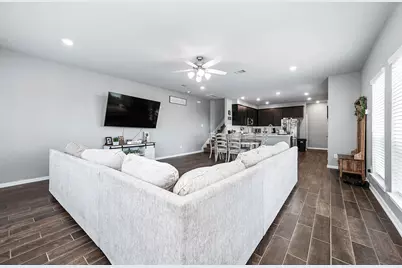 532 N 6th Street, La Porte, TX 77571 - Photo 9