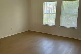 8219 Furlong Ln, Houston, TX 77071 - Photo 13