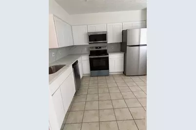 8219 Furlong Lane, Houston, TX 77071 - Photo 5