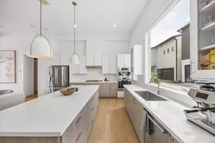 9811 Mocking Bird Hill Ln, Houston, TX 77080 - Photo 9