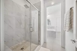 9811 Mocking Bird Hill Ln, Houston, TX 77080 - Photo 13