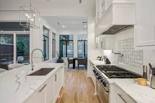 2215 Driscoll St, Houston, TX 77019 - Photo 11