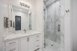 2215 Driscoll St, Houston, TX 77019 - Photo 27