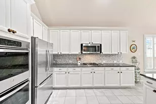 12418 Emerald Ln, Mont Belvieu, TX 77535 - Photo 25