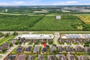 12418 Emerald Ln, Mont Belvieu, TX 77535 - Photo 47