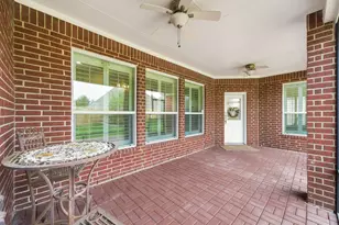 12418 Emerald Ln, Mont Belvieu, TX 77535 - Photo 37