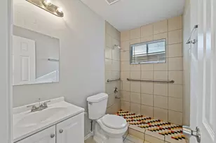 3208 Nebraska St, Baytown, TX 77520 - Photo 11