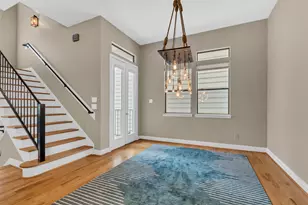 2413 Ralph St, Houston, TX 77006 - Photo 9