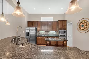 2413 Ralph St, Houston, TX 77006 - Photo 7