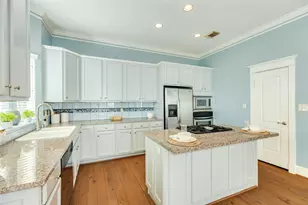 8407 Teichman Rd, Galveston, TX 77554 - Photo 19