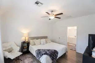 650 Harbor Colony Ln, La Marque, TX 77568 - Photo 17